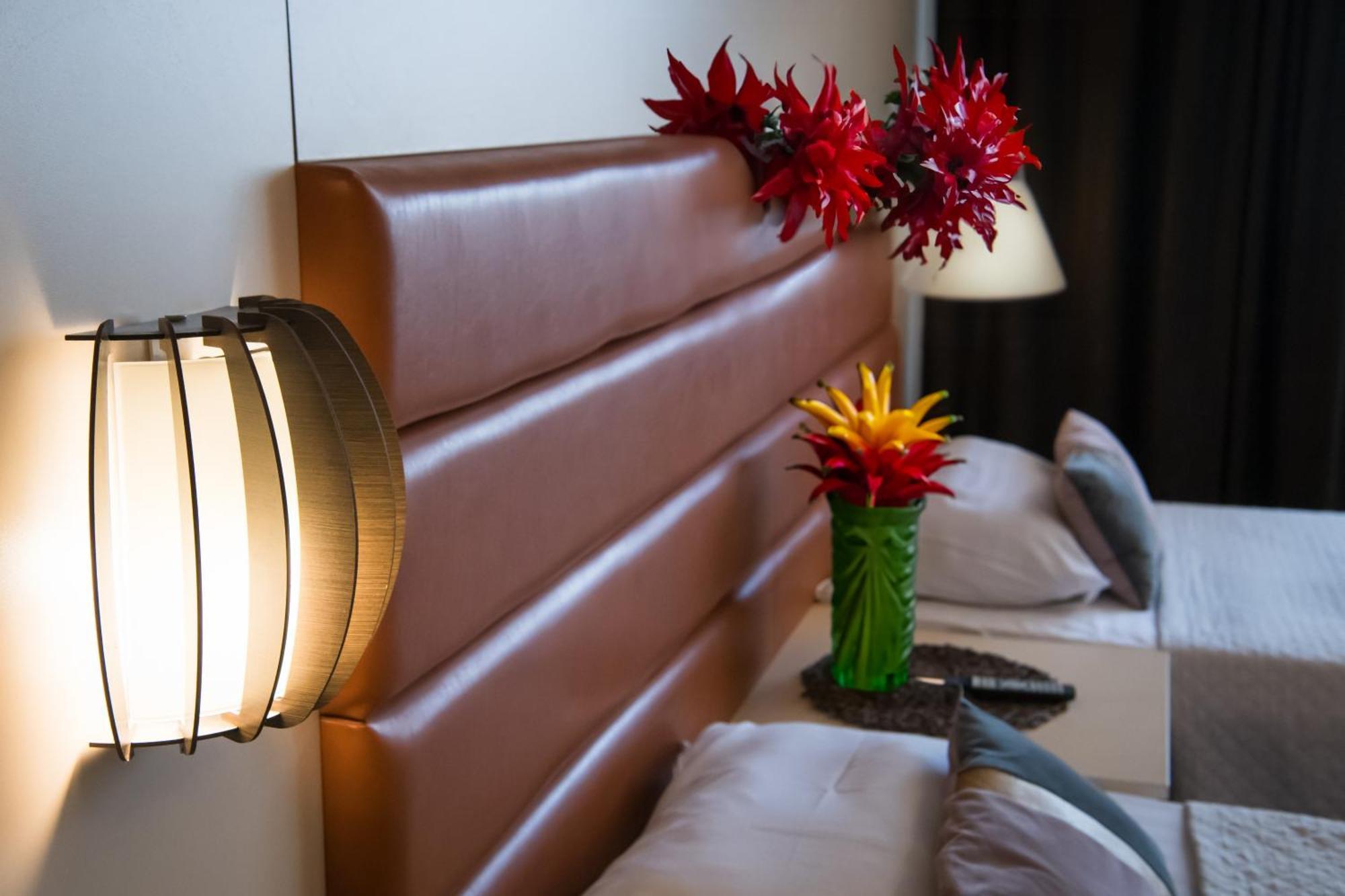 Mbi Travel Inn كرايوفا المظهر الخارجي الصورة