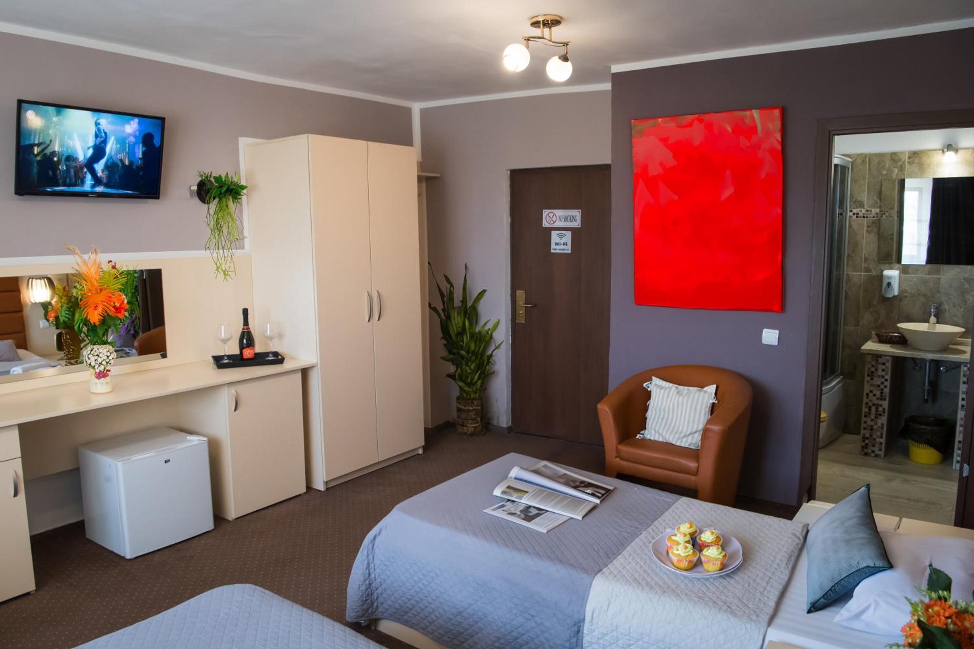 Mbi Travel Inn كرايوفا المظهر الخارجي الصورة